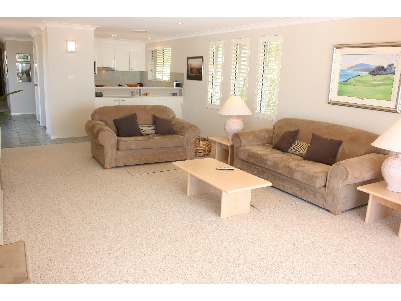 6/32 Campbell Cres, Terrigal NSW 2260