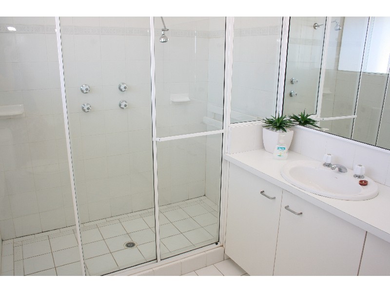 6/32 Campbell Cres, Terrigal NSW 2260