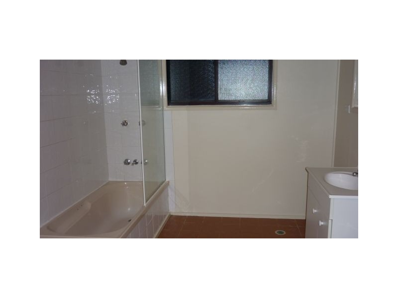 951 The Entrance Road, Forresters Beach NSW 2260