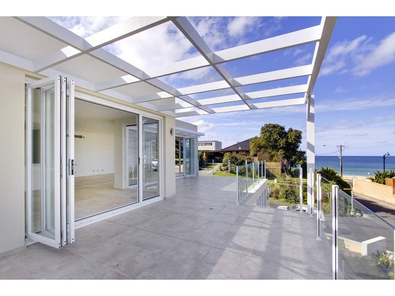 2/7 Painters Lane, Terrigal NSW 2260