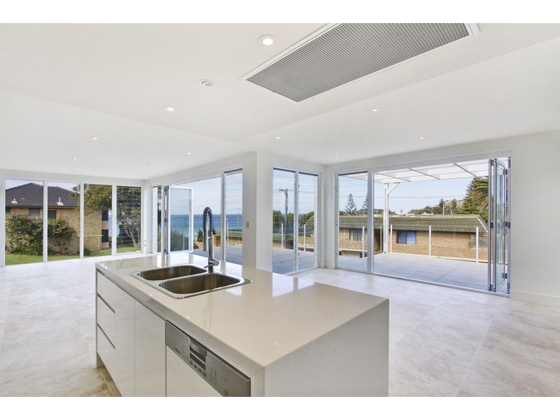 2/7 Painters Lane, Terrigal NSW 2260