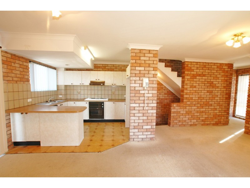 1/8 Grosvenor Road, Terrigal NSW 2260