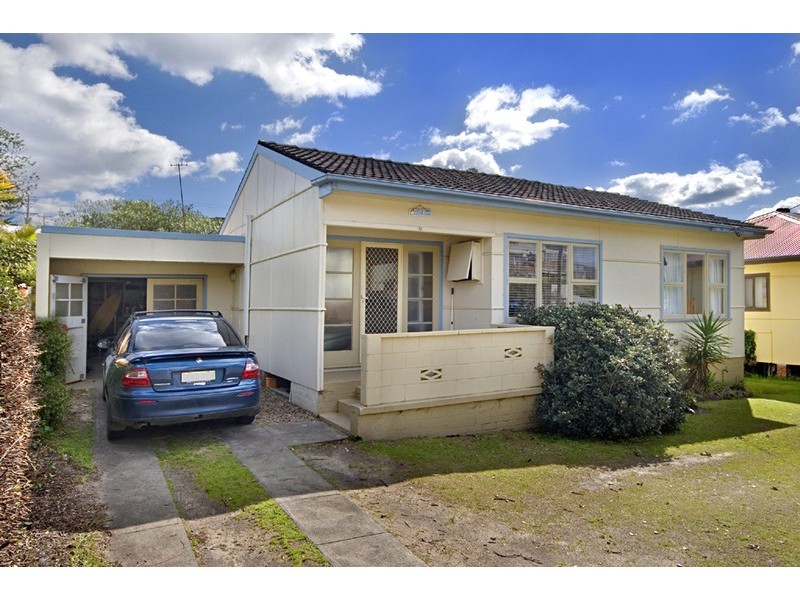 10 Calais Road, Wamberal NSW 2260