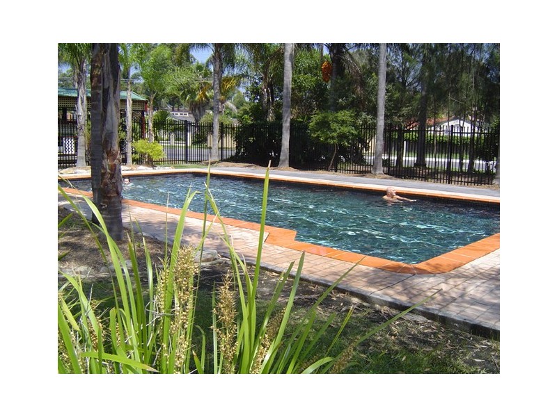 19 Sixth Avenue Broadlands Estate, Green Point NSW 2251