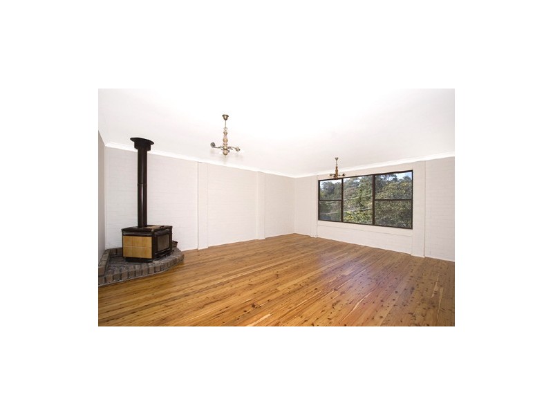 6 Laird Drive, Avoca Beach NSW 2251