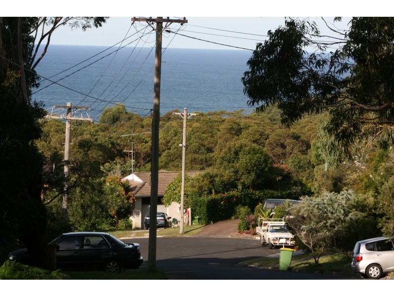 13 Namitjira Drive, Macmasters Beach NSW 2251