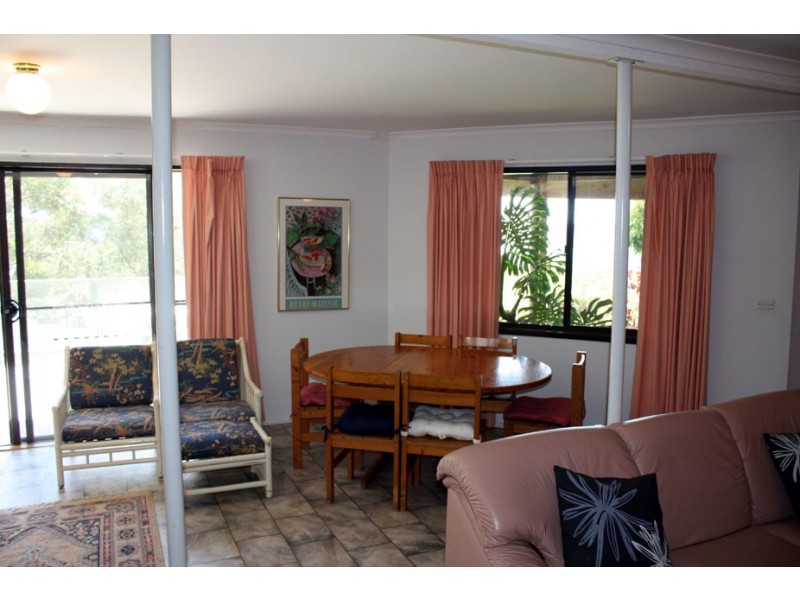 30 Fairscene Cres, Avoca Beach NSW 2251