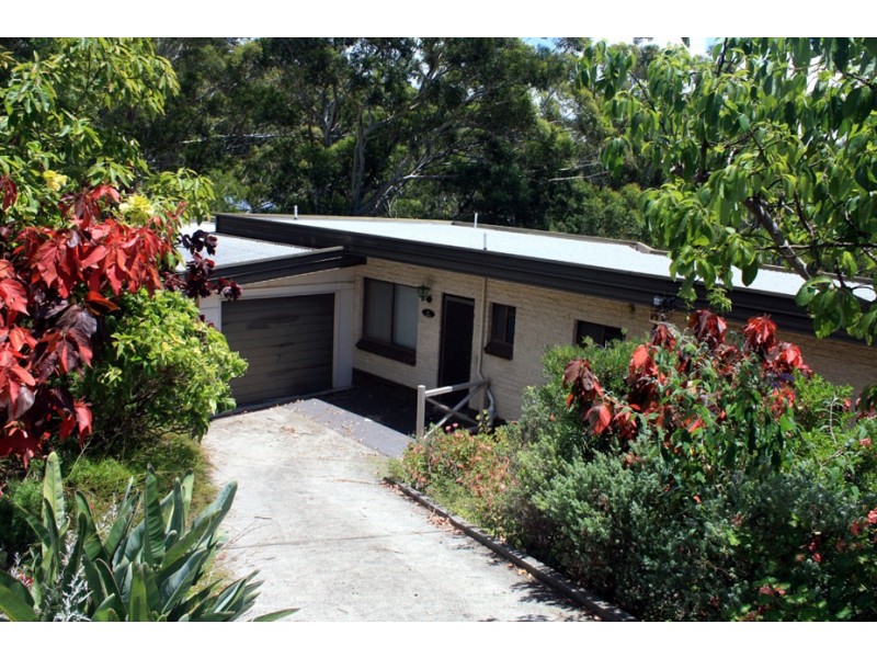 30 Fairscene Cres, Avoca Beach NSW 2251