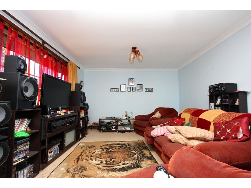 27 Premier Way, Bateau Bay NSW 2261