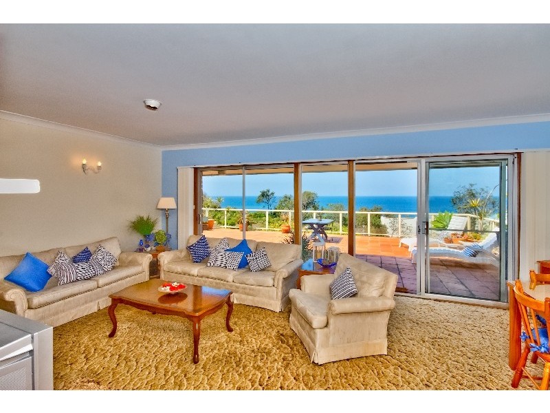 5 North Scenic Road, Forresters Beach NSW 2260