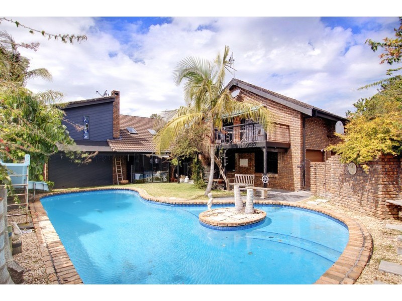 18 Matong Lane, Avoca Beach NSW 2251