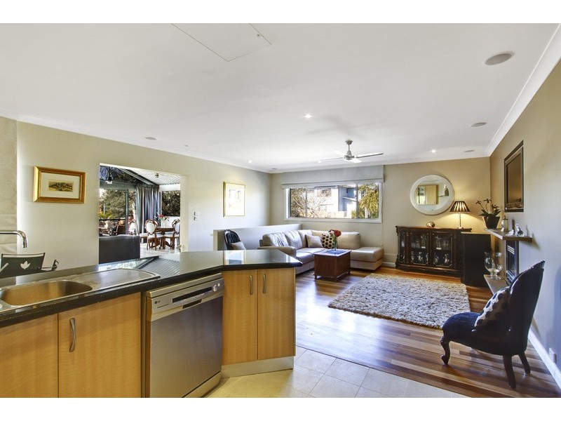 30 Pacific Street, Wamberal NSW 2260