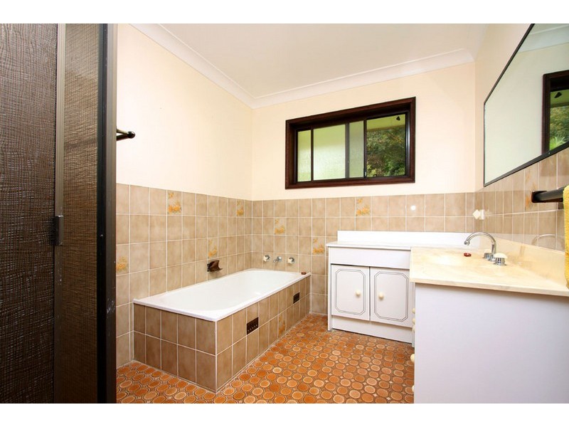 8 Okanagan Close, Wamberal NSW 2260