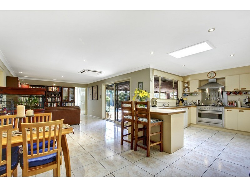 17 Dalgety Crescent, Green Point NSW 2251