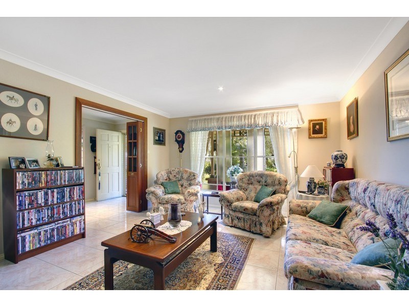17 Dalgety Crescent, Green Point NSW 2251