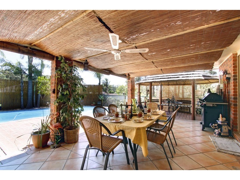 17 Dalgety Crescent, Green Point NSW 2251