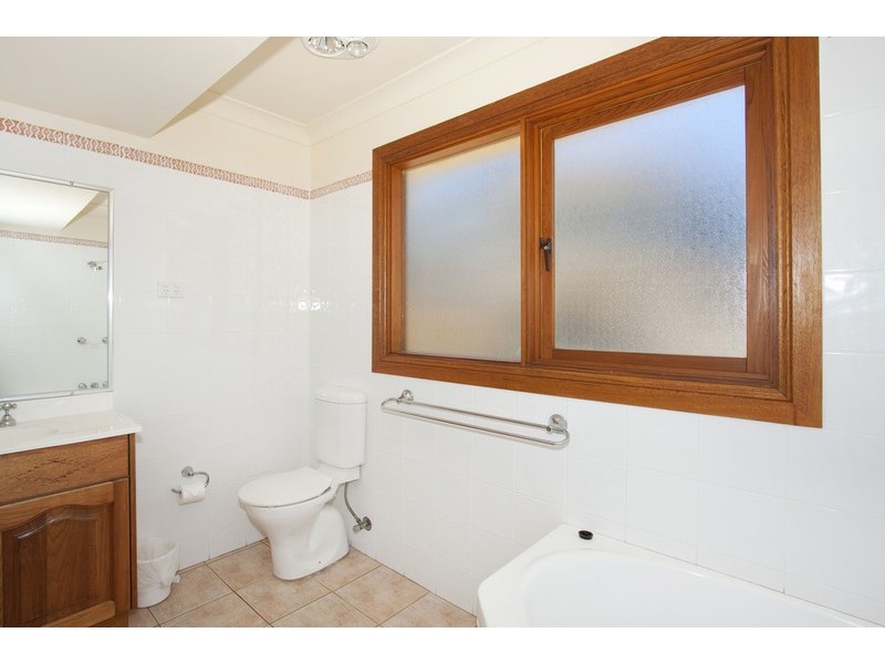 1/16 Avoca Drive, Avoca Beach NSW 2251