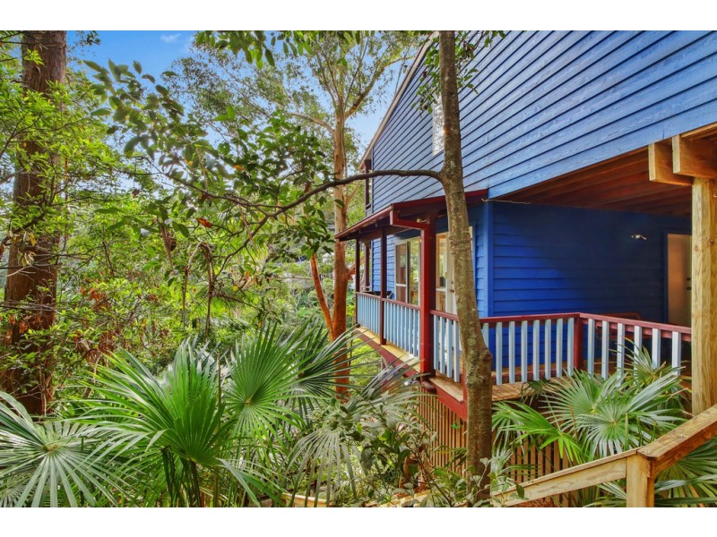 24 Surf Rider Avenue, North Avoca NSW 2260
