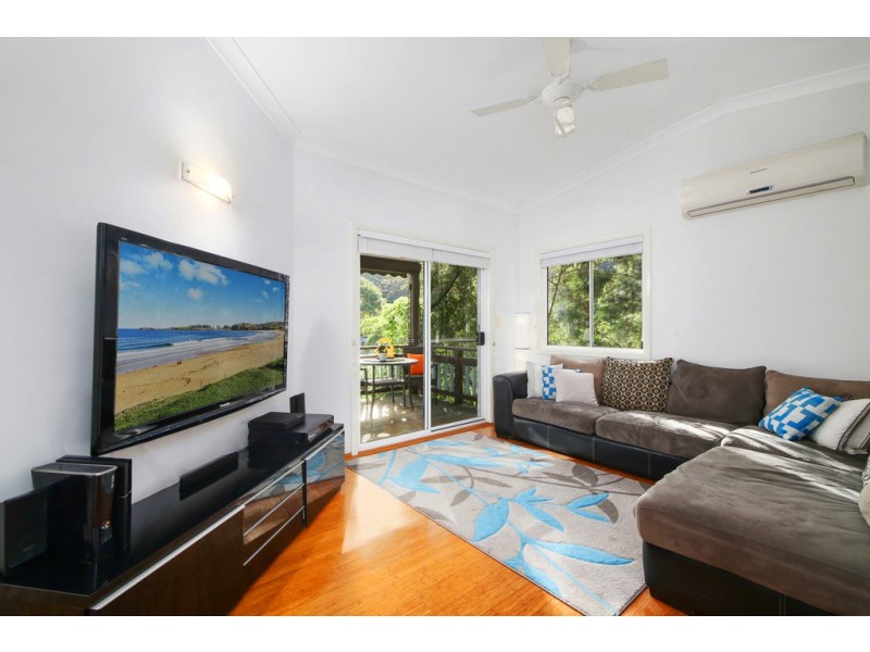 24 Surf Rider Avenue, North Avoca NSW 2260