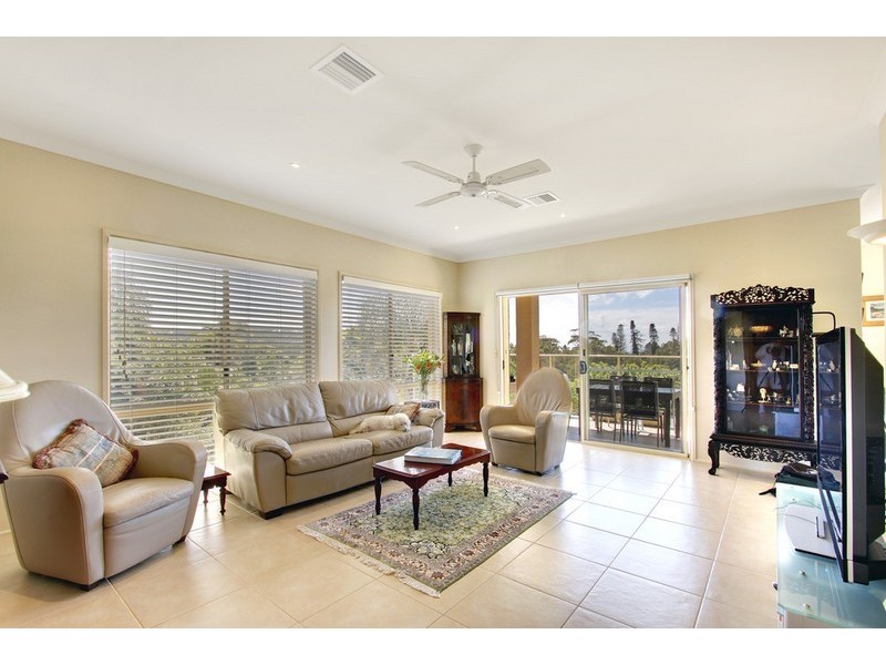 24 Matong Lane, Avoca Beach NSW 2251