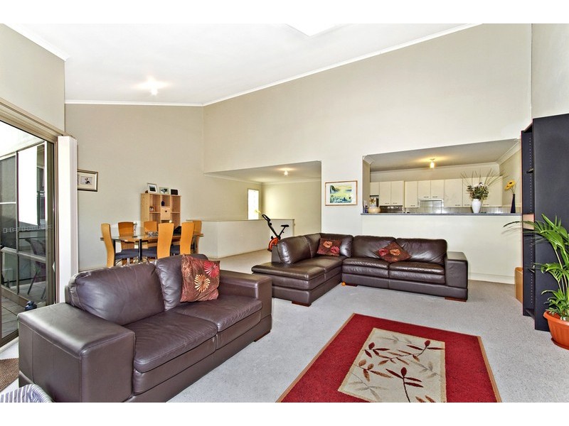 8/4 Karla Avenue, Terrigal NSW 2260