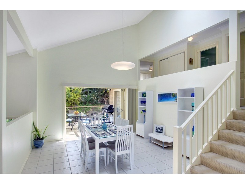 9a Hibiscus Avenue, North Avoca NSW 2260