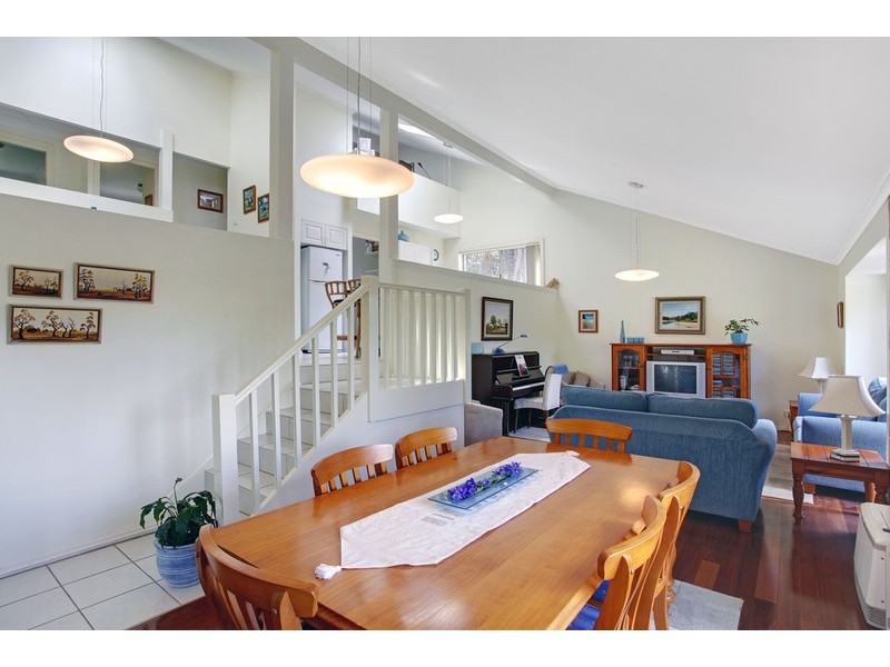 9a Hibiscus Avenue, North Avoca NSW 2260