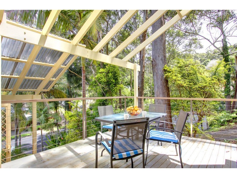 9a Hibiscus Avenue, North Avoca NSW 2260