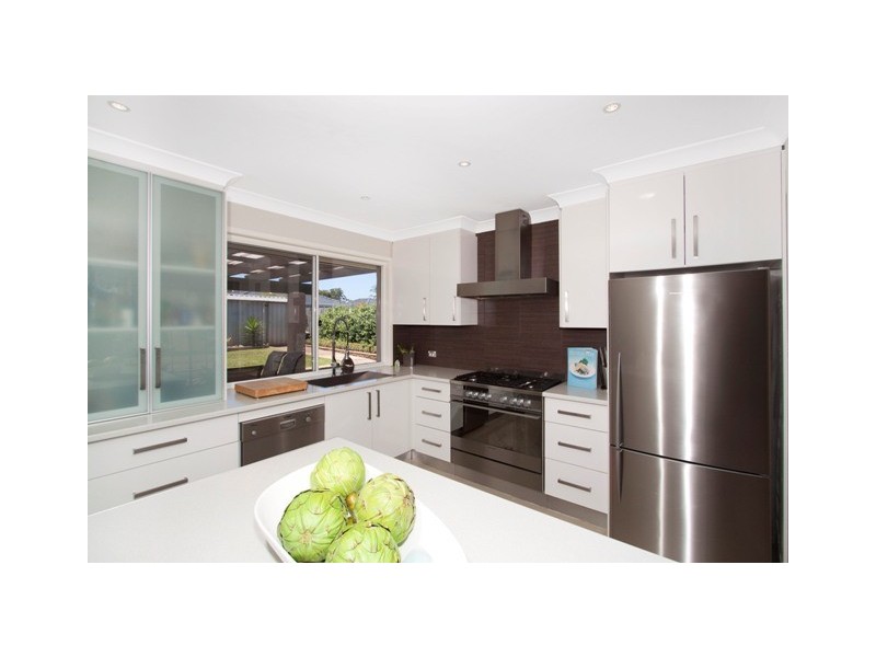 2 Kareel Close, Erina NSW 2250