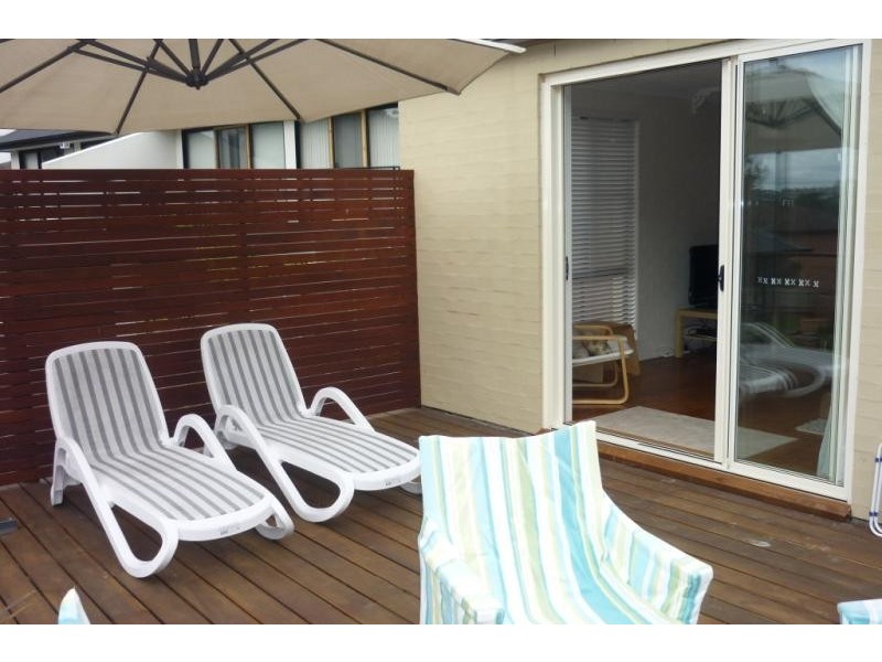 2/13 Woolunga Avenue, Terrigal NSW 2260