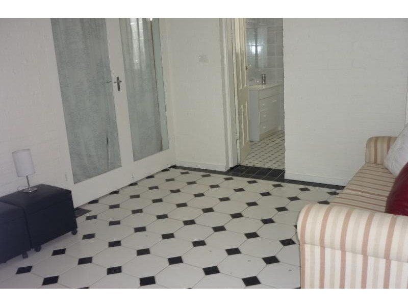 2/13 Woolunga Avenue, Terrigal NSW 2260