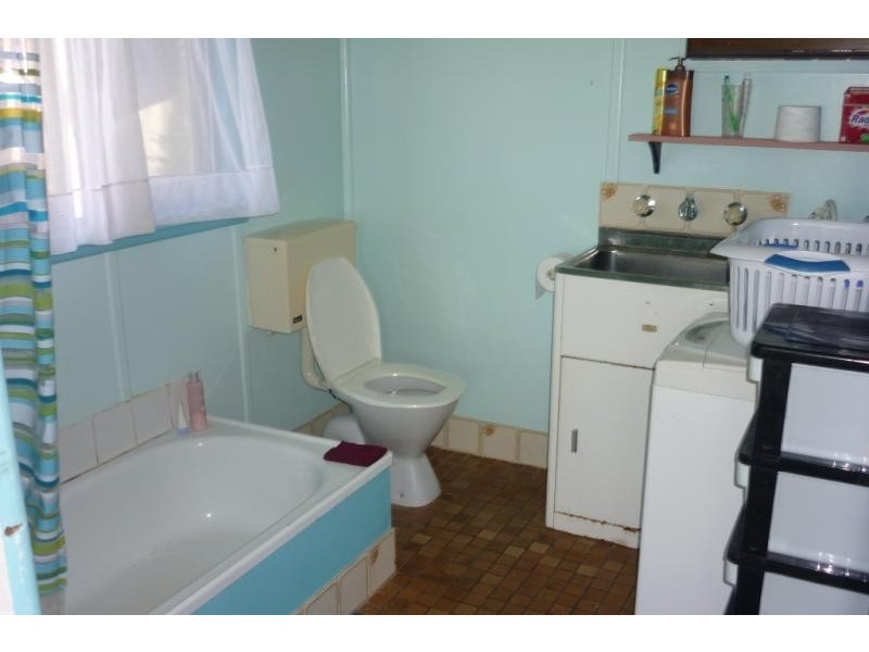 5 Elgata Street, North Avoca NSW 2260