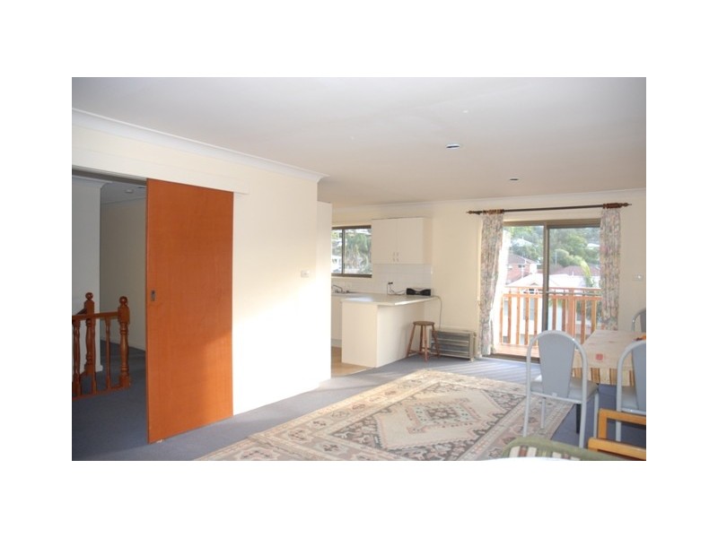 1/10 Woolunga Avenue, Terrigal NSW 2260