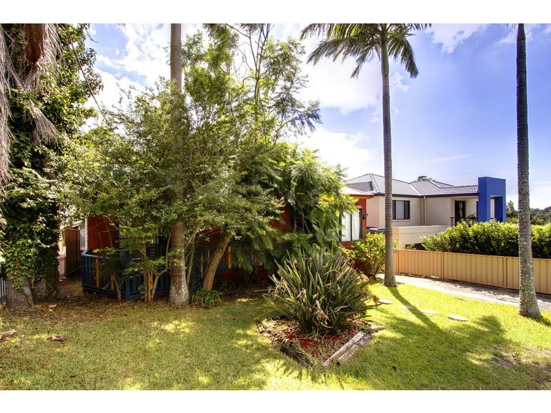 51 Old Gosford Road, Wamberal NSW 2260
