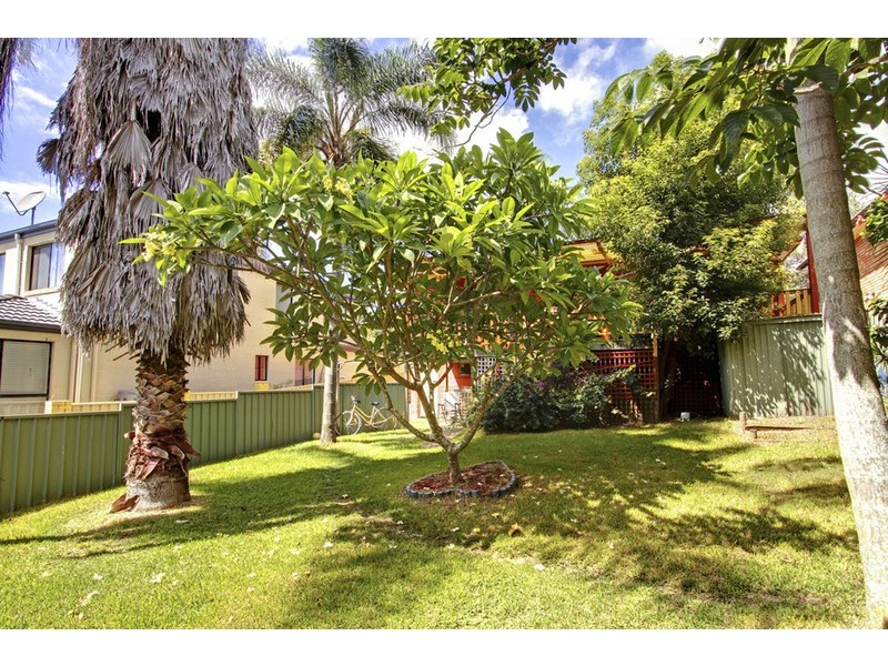 51 Old Gosford Road, Wamberal NSW 2260