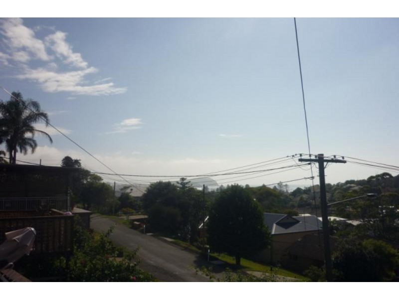 1/1 Parry Avenue, Terrigal NSW 2260