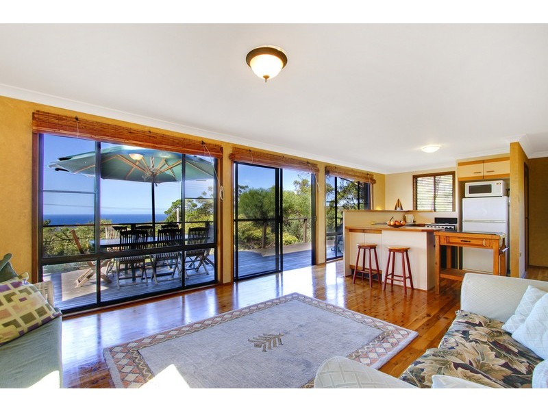 32 Beachview Esplanade, Macmasters Beach NSW 2251