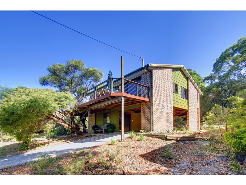 32 Beachview Esplanade, Macmasters Beach NSW 2251