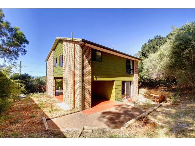 32 Beachview Esplanade, Macmasters Beach NSW 2251