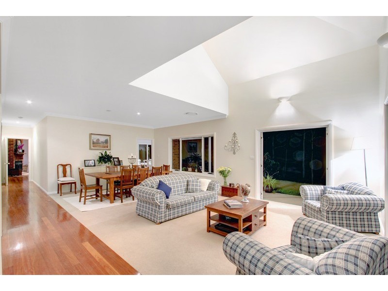 5 Avoca Valley Way, Kincumber NSW 2251