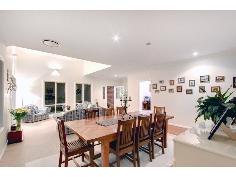 5 Avoca Valley Way, Kincumber NSW 2251