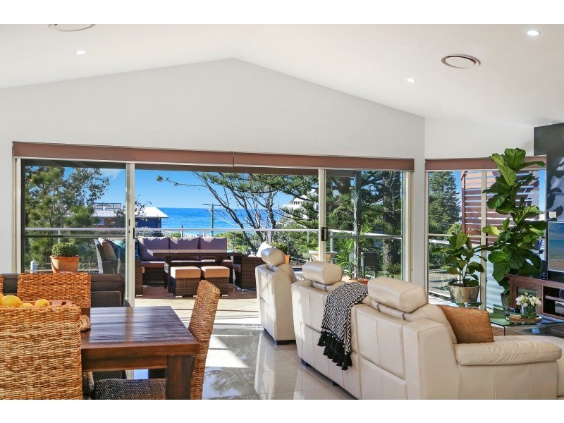 2/5 Dover Road, Wamberal NSW 2260