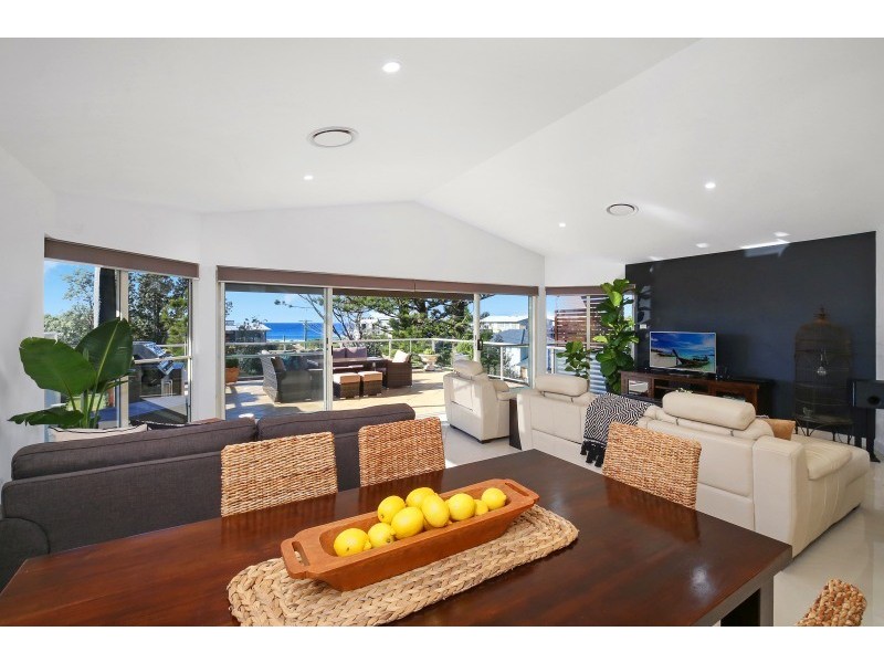 2/5 Dover Road, Wamberal NSW 2260