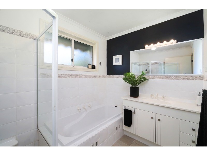 2/5 Dover Road, Wamberal NSW 2260