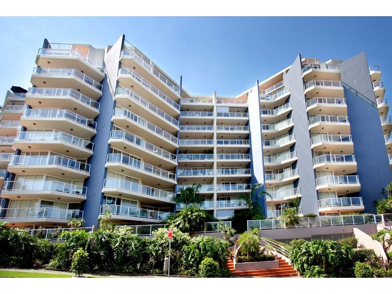 407/97-99 John Whiteway Drive, Gosford NSW 2250