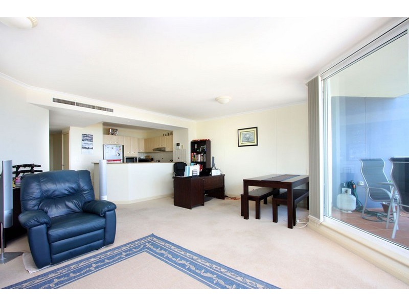407/97-99 John Whiteway Drive, Gosford NSW 2250
