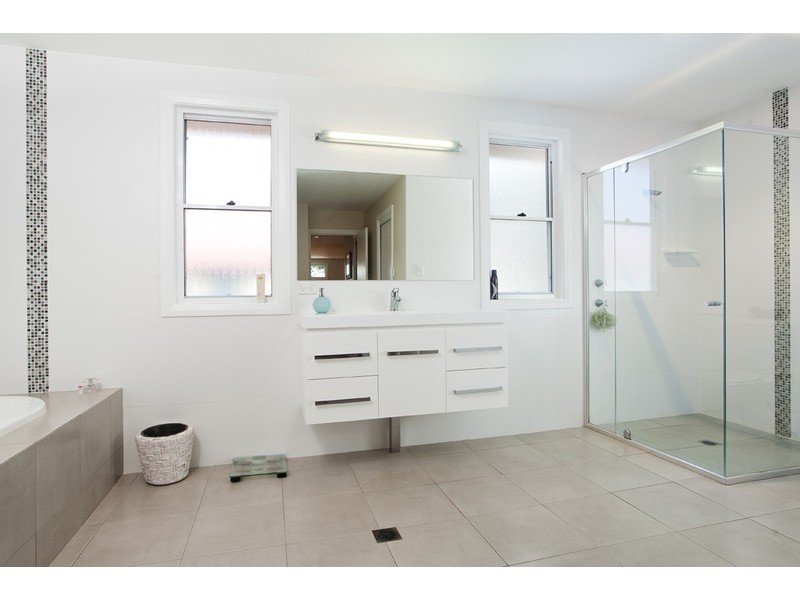 28 Ridgway Road, Avoca Beach NSW 2251