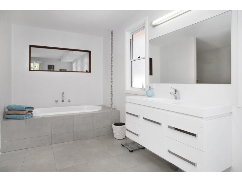 28 Ridgway Road, Avoca Beach NSW 2251