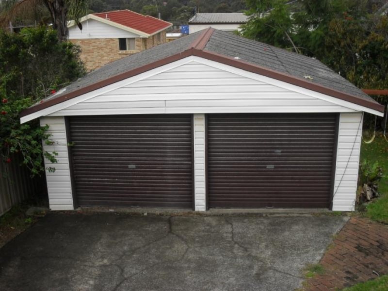 10 Vista Parade, Bateau Bay NSW 2261