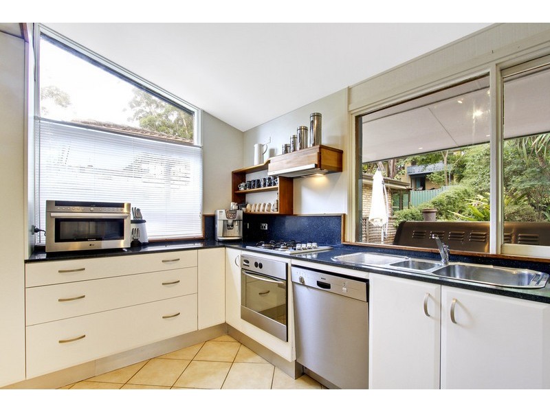 63  Lake Shore Drive, North Avoca NSW 2260